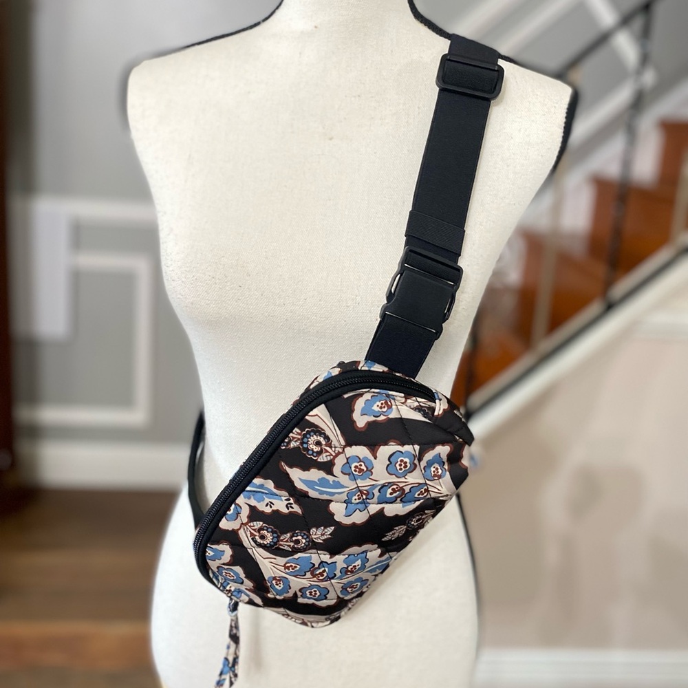 Vera Bradley Floral Crossbody travel paisley bag